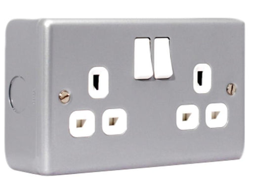 Metal Clad Switched Socket 2-Gang 13A                                           